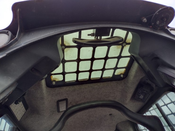 18-deere-333g-image-13