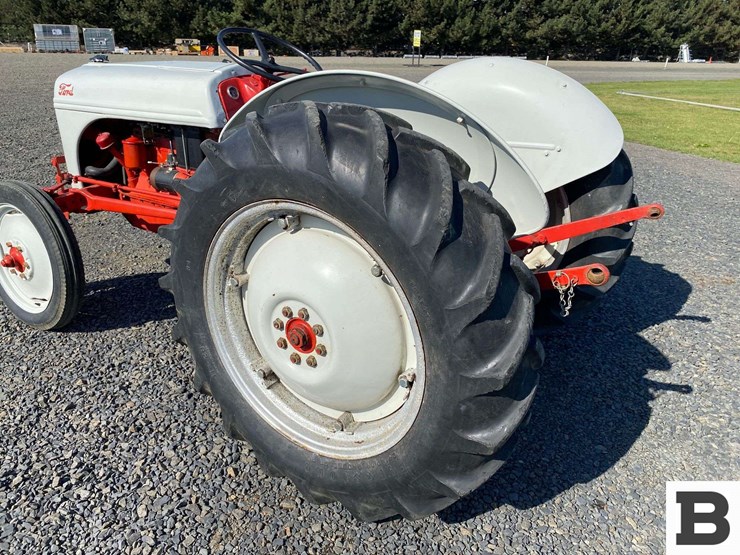 ford-tractor-image-20