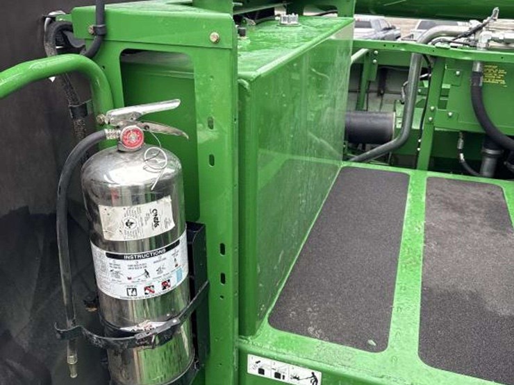 john-deere-s680-image-39