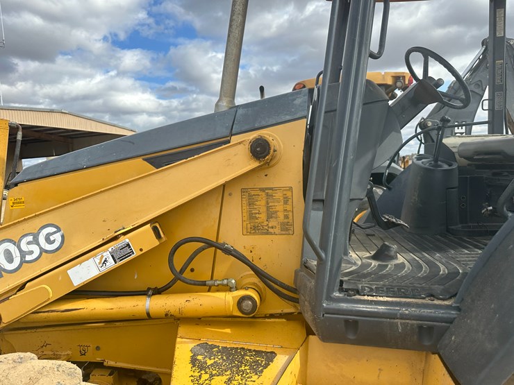 deere-310sg-image-36