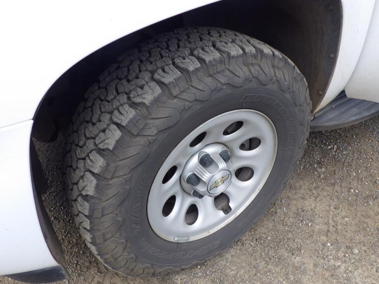 2014-chevrolet-tahoe-image-13