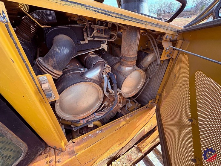 2019-caterpillar-d6t-xw-image-116