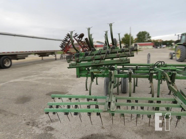 john-deere-1010-image-7