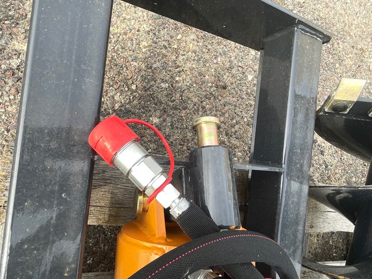 #3303-•-wolverine-skid-steer-auger-and-drive-bit-image-11