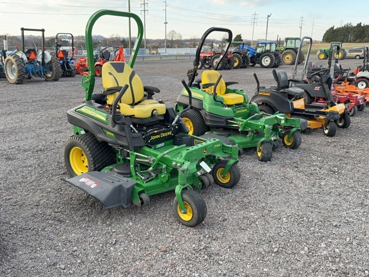 2020-john-deere-2020-image-3