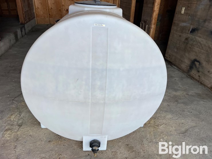 ace-roto-mold-535-gal-poly-tank-image-2