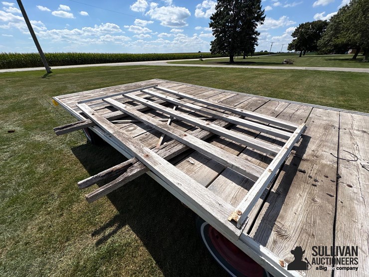 8'x15'-hay-rack-on-running-gear-image-16