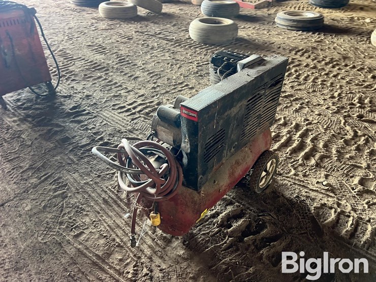 magna-force-air-compressor-image-1