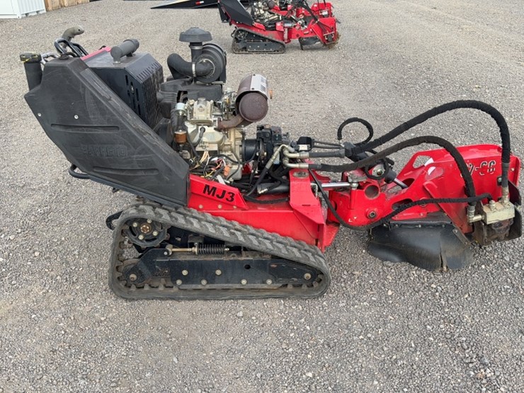 #2062-•-barreto-walk-behind-stump-grinder-image-3