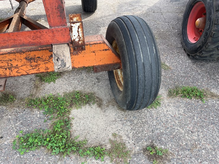 #1467-•-bushnell-gravity-cart-with-auger-image-9