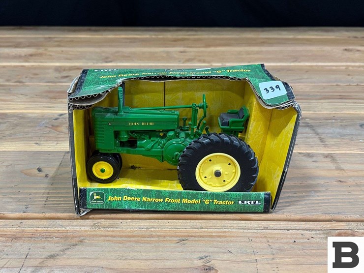 ertl-die-cast-replica-john-deere-narrow-front-model-"g"-tractor-1:16-scale-image-1