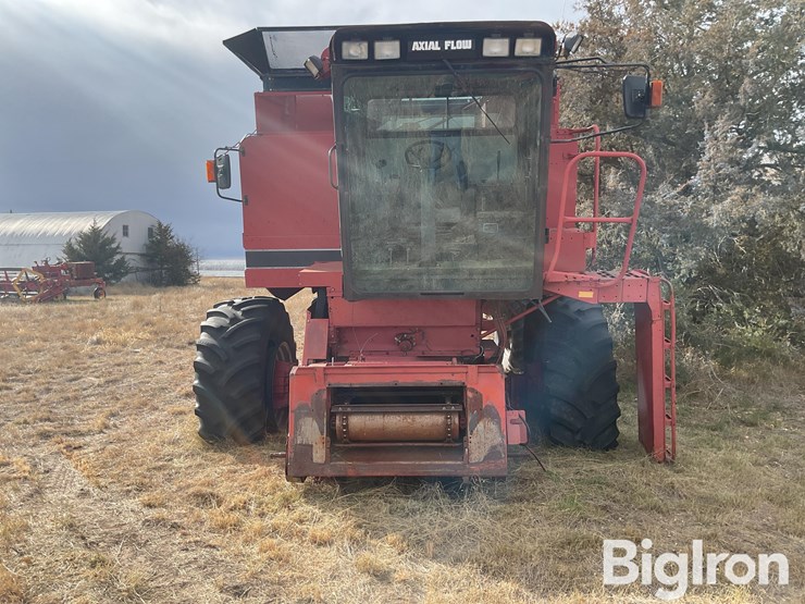 1991-case-ih-1660-image-2