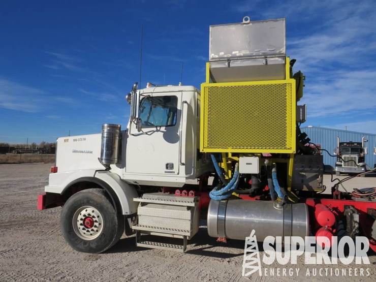 (x)-(5-64)-2013-western-star-w4900-3-axle-wet-kit...-image-8