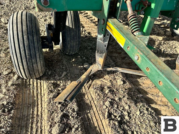 great-plains-9540-plains-plow-image-25