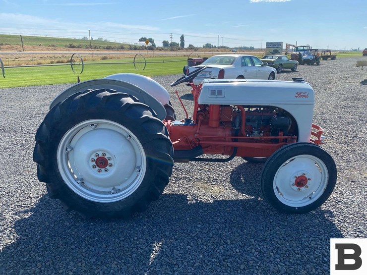 ford-tractor-image-7
