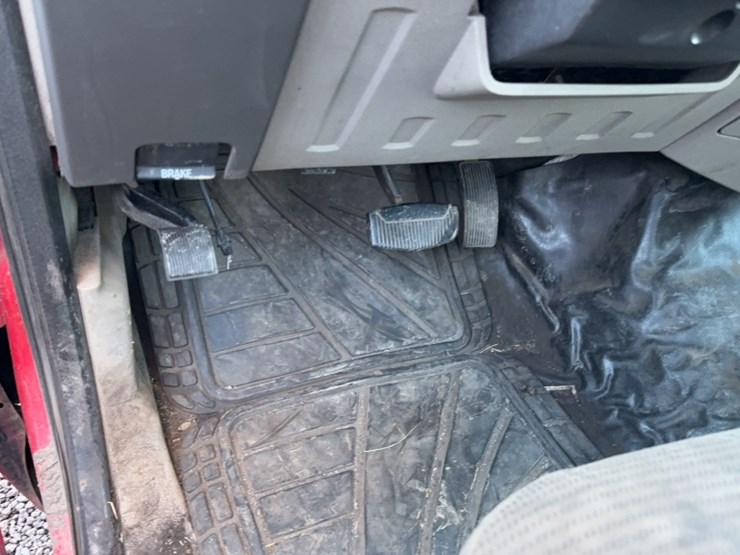 kubota-rtv1100-image-17