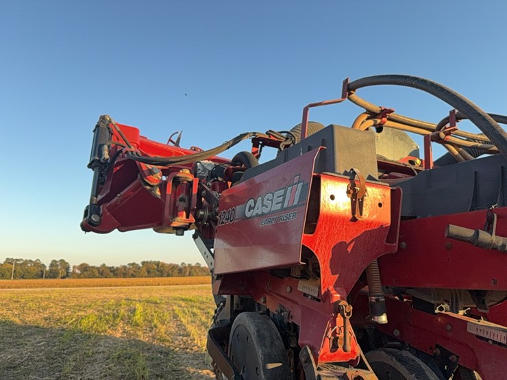case-ih-1240-image-154