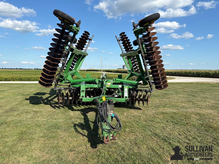 2010-john-deere-637-image-2