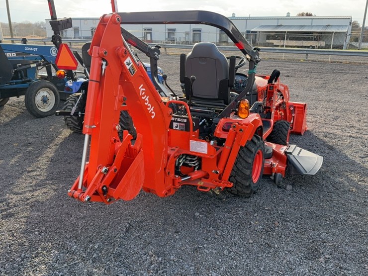 #3031-•-kubota-bx235-tractor-image-7