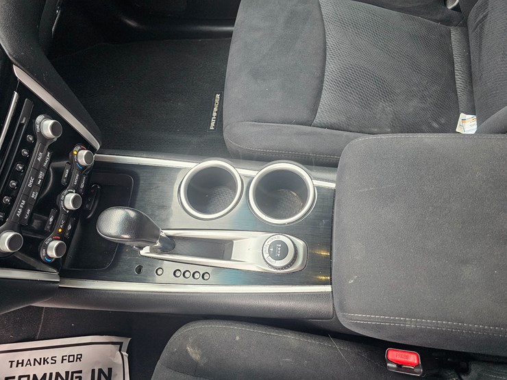 2013-nissan-pathfinder-image-36