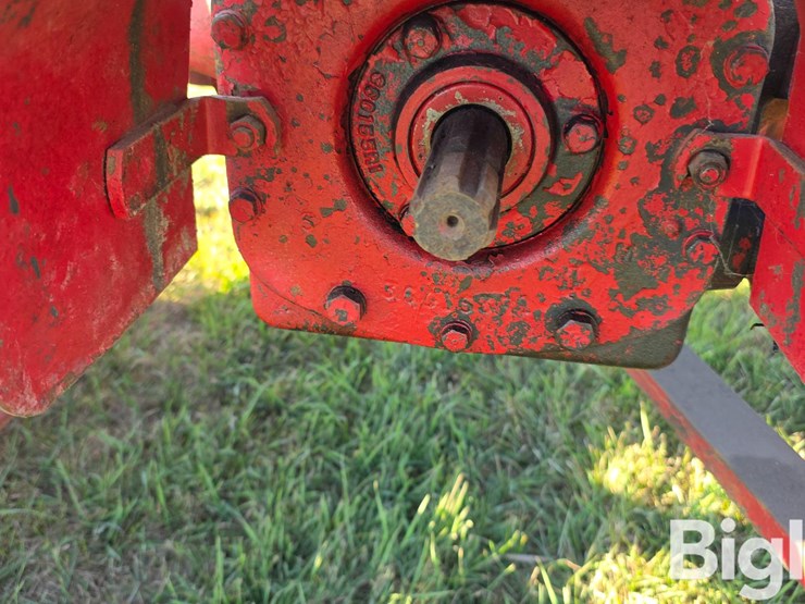 farmall-super-mta-2wd-tractor-image-10