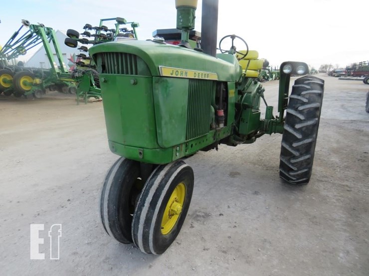 john-deere-3010-image-2