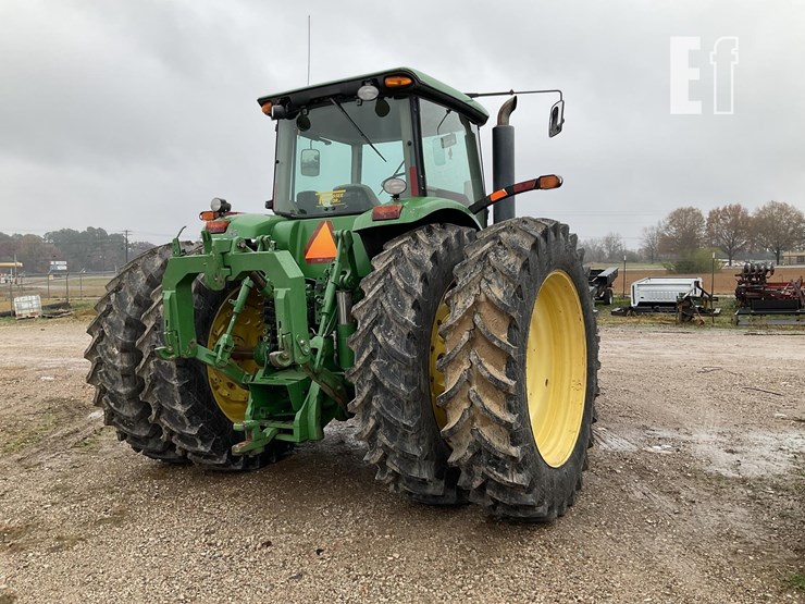 john-deere-8230-image-4