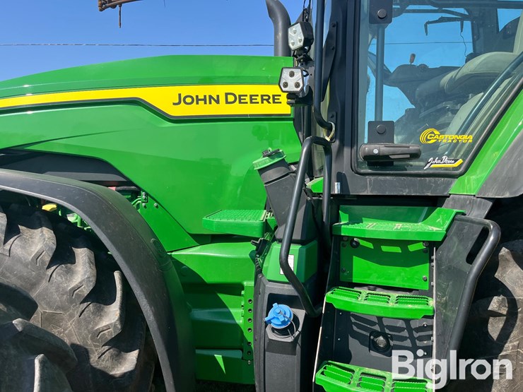 2020-john-deere-8r-340-image-18