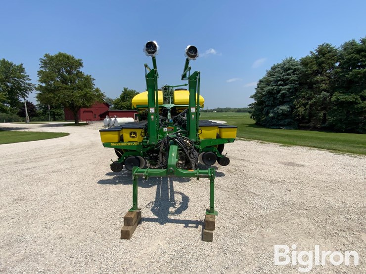 2009-john-deere-1770nt-image-2