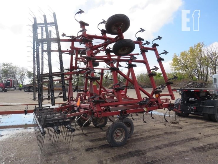 case-ih-4300-image-12