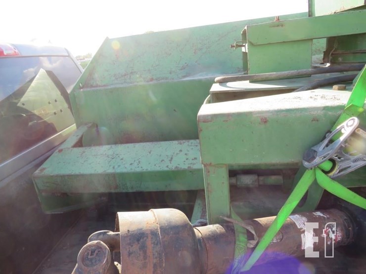 john-deere-686-image-3