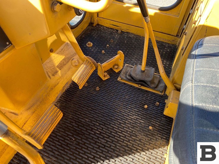 caterpillar-d5b-image-53