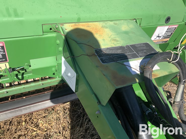 2012-john-deere-568-image-15