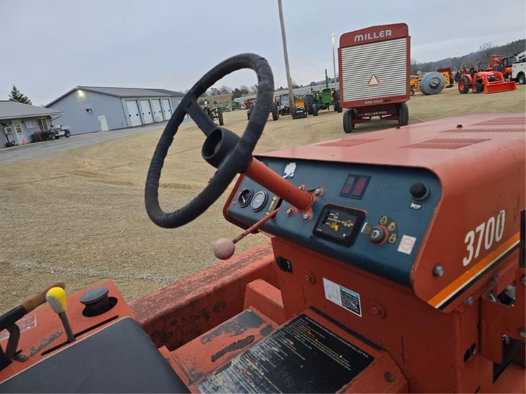 ditch-witch-3700-image-15