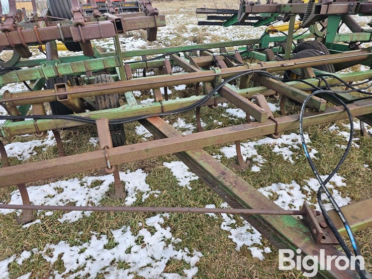 john-deere-1010-image-17