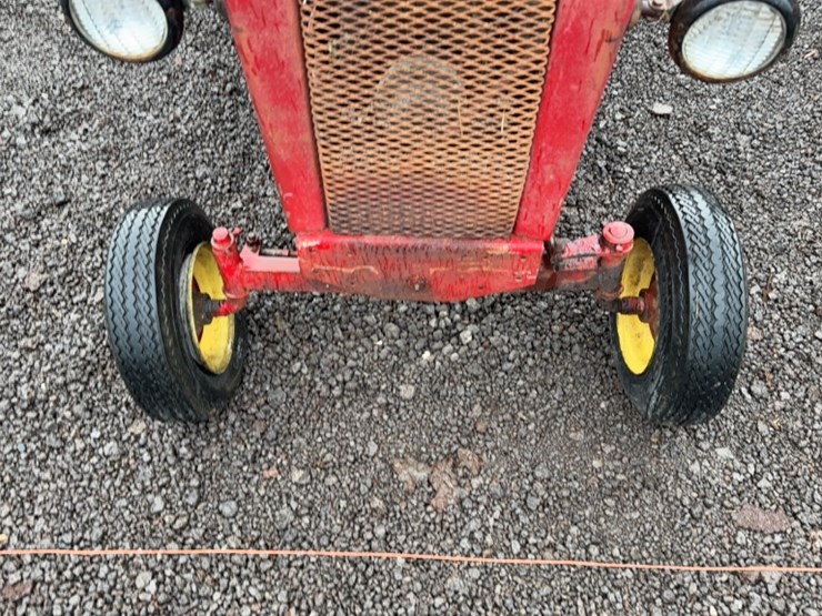 #3058-•-compact-tractor-image-4