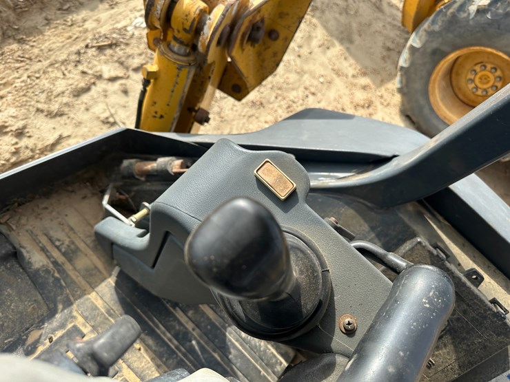 deere-310sj-image-70