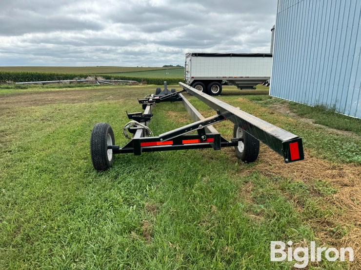 duo-lift-32'-header-trailer-image-6