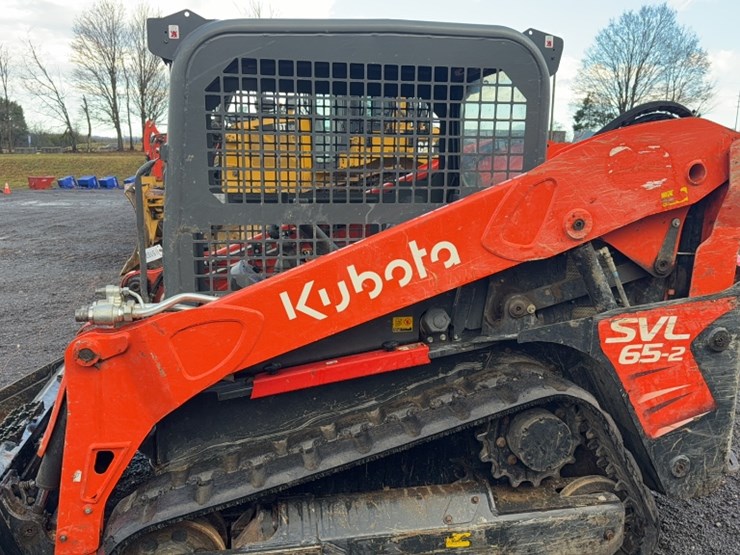 kubota-svl65-2-image-13