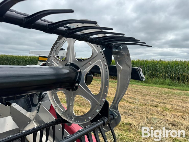 2024-case-ih-30-image-18