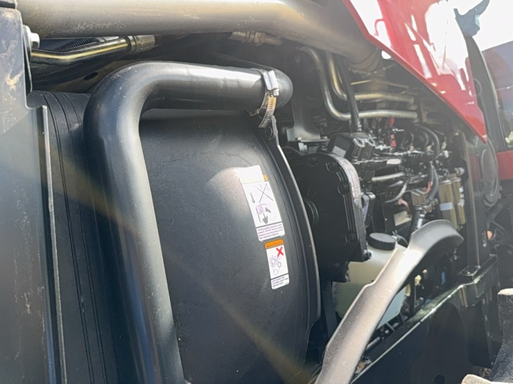 case-ih-magnum-335-image-78