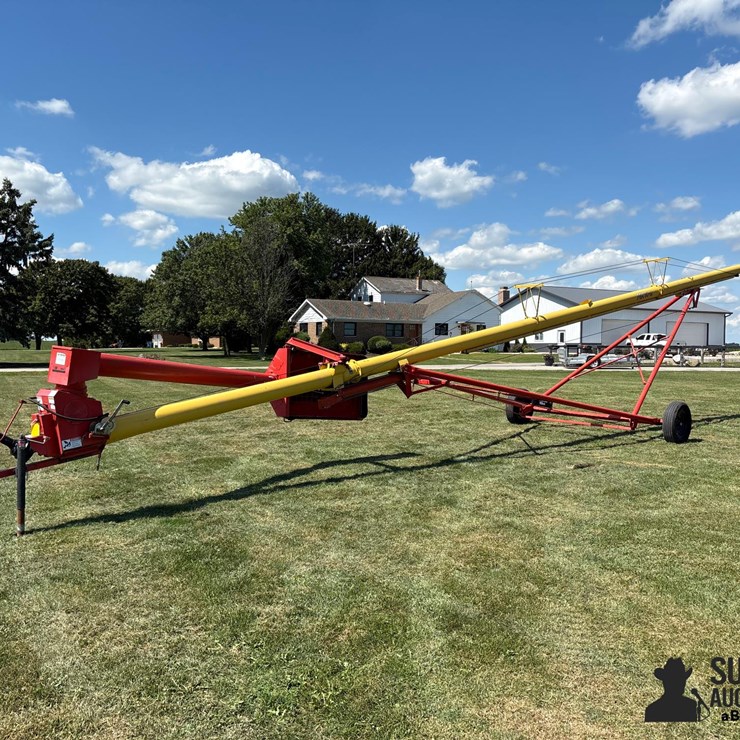 Westfield MK80-61 8"x61' Swing-Away Auger