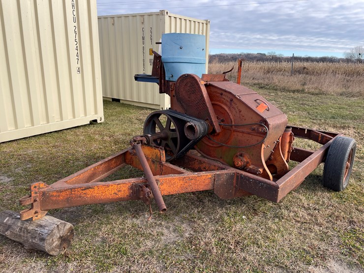 #1412-•-hammer-mill-with-screens-image-1