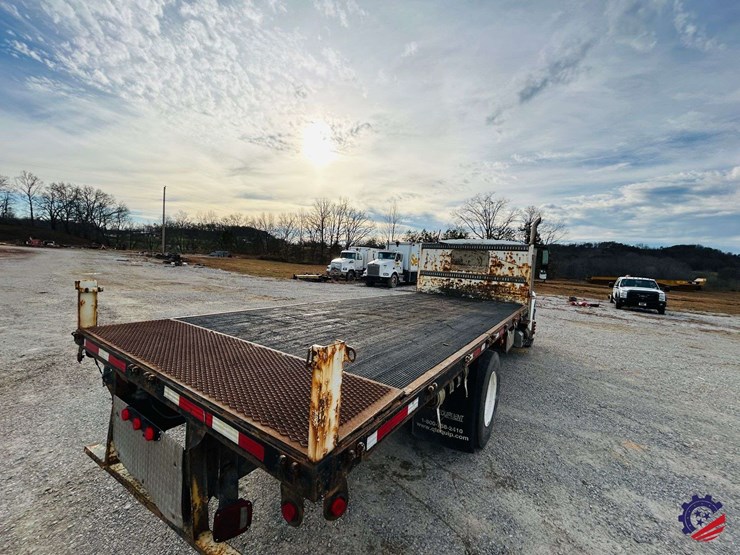 2013-international-durastar-4400-image-31