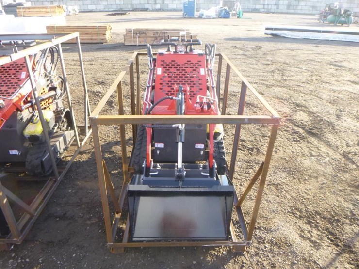 2025-agt-ysrt14-skid-steer-track-loader-image-5