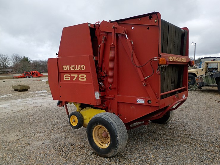 new-holland-678-image-3