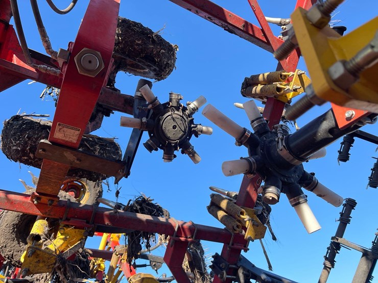 2014-bourgault-9400-image-21