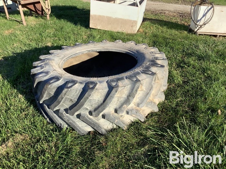 trelleborg-tm800-540/65r34-bar-tire-image-4
