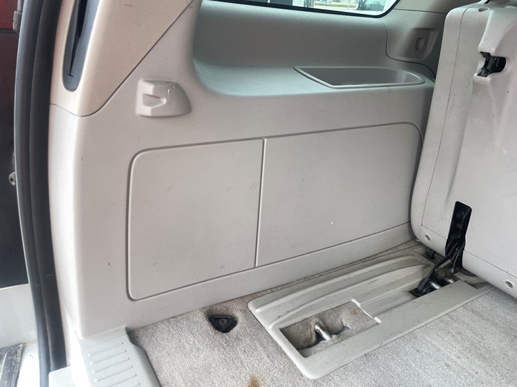 2010-gmc-yukon-image-69