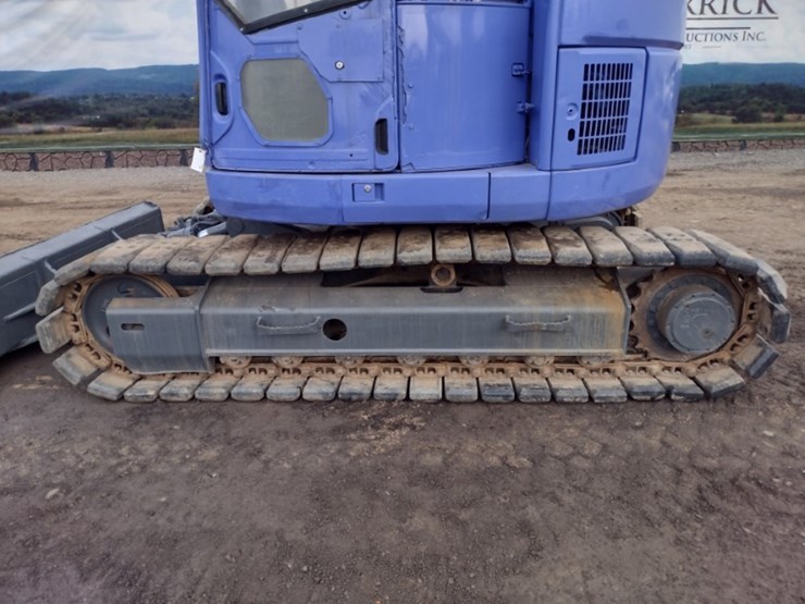 komatsu-pc128uu-2-image-25